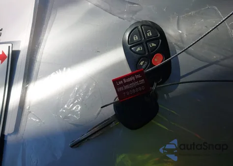 2009 Toyota Sienna Limited from USA, damaged, VIN 5TDZK22C99S261111